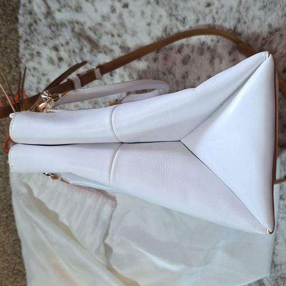 Coach Burough Bag - Picture 8 of 17